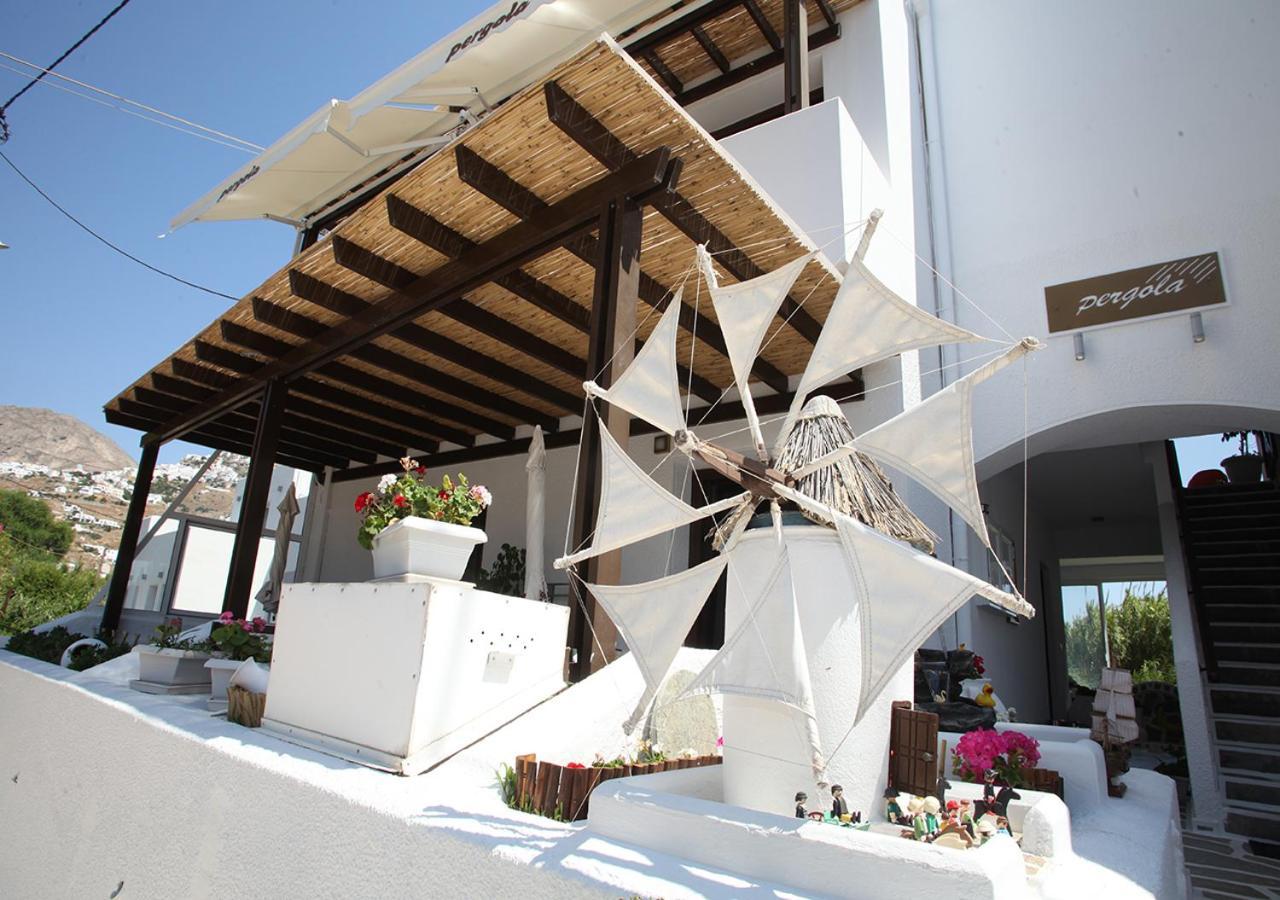 الشقق الفندقية Livadi في  Pergola المظهر الخارجي الصورة
