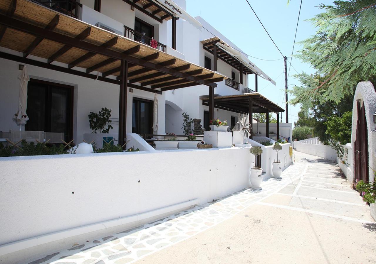 الشقق الفندقية Livadi في  Pergola المظهر الخارجي الصورة