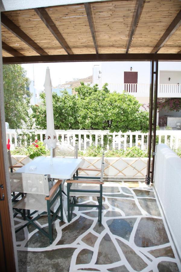 الشقق الفندقية Livadi في  Pergola المظهر الخارجي الصورة